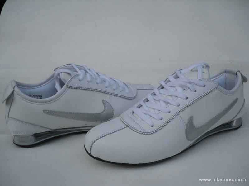 Hommes Nike Shox R2 blanc argent (3)